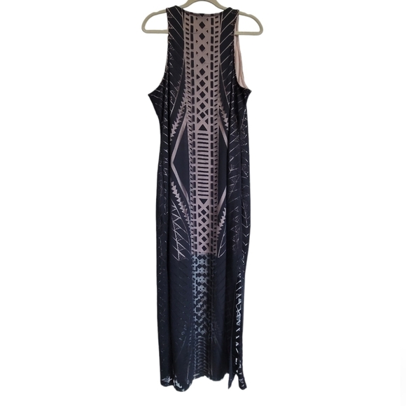 XXL Lace Sheer Geometric Sleeveless Maxi Dress with Liner - Picture 3 of 7